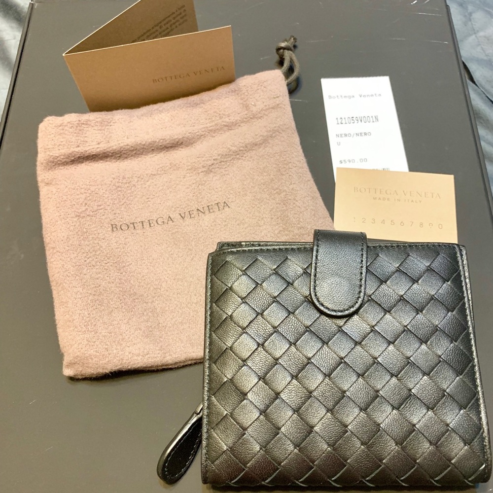 Bottega Veneta wallet